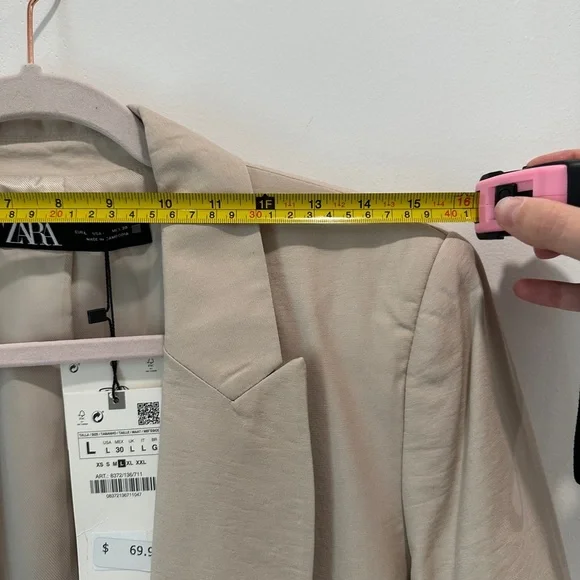 Zara Women's Beige suit set. Blazer L pants M. (Blazer fits M) NWT